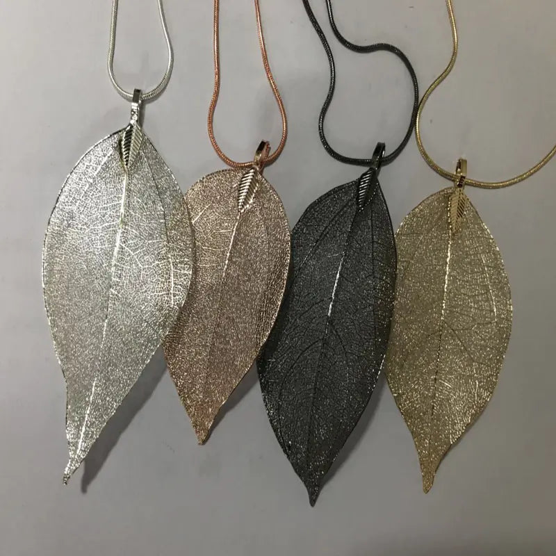Energy Leaf Necklace — Real Leaf, Gold-Plated, Energy for Confidence & Abundance