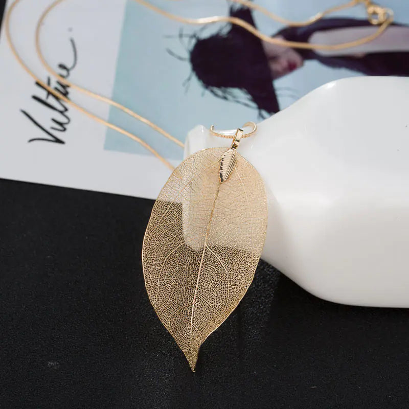 Energy Leaf Necklace — Real Leaf, Gold-Plated, Energy for Confidence & Abundance